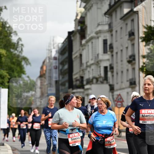 14.06.2026 - REWE Women's Run Dr. Thomas Lammeyer http://msf.ph/oto/9785016 14.06.2026 10:54:40 Laufen 5413, 57, 7, 5844, 7 meine-sportfotos.de
