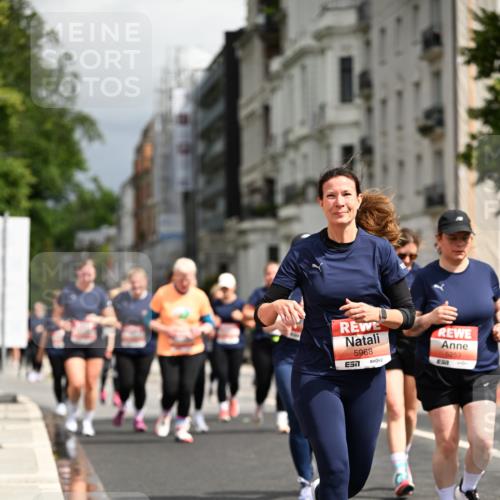 14.06.2026 - REWE Women's Run Dr. Thomas Lammeyer http://msf.ph/oto/9785075 14.06.2026 10:54:49 Laufen 5968, 7, 5253 meine-sportfotos.de