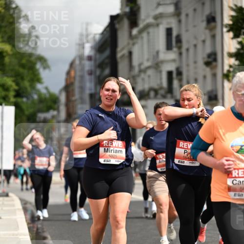 14.06.2026 - REWE Women's Run Dr. Thomas Lammeyer http://msf.ph/oto/9785122 14.06.2026 10:54:54 Laufen 10, 5925, 5544, 7, 56 meine-sportfotos.de