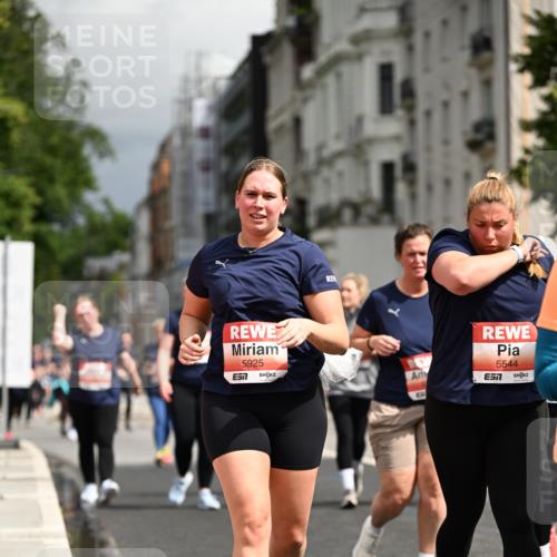 14.06.2026 - REWE Women's Run Dr. Thomas Lammeyer http://msf.ph/oto/9785126 14.06.2026 10:54:55 Laufen 5925, 7, 5544, 7 meine-sportfotos.de