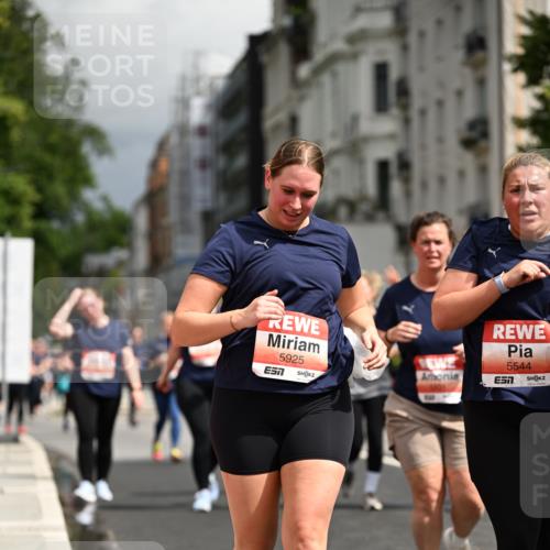 14.06.2026 - REWE Women's Run Dr. Thomas Lammeyer http://msf.ph/oto/9785130 14.06.2026 10:54:55 Laufen 5925, 5544 meine-sportfotos.de