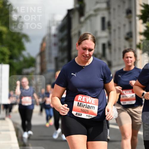 14.06.2026 - REWE Women's Run Dr. Thomas Lammeyer http://msf.ph/oto/9785135 14.06.2026 10:54:56 Laufen 5925 meine-sportfotos.de