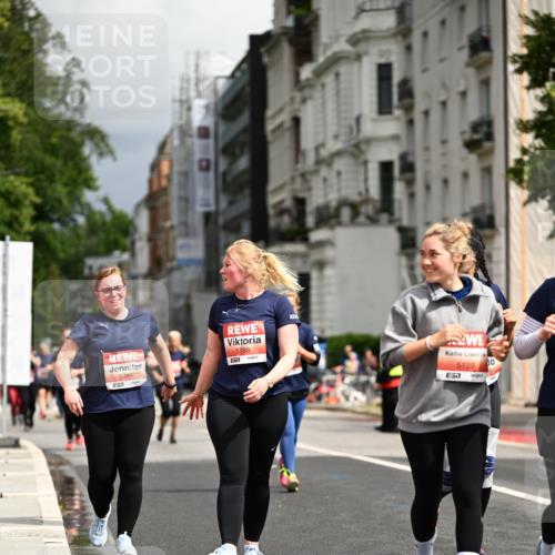 14.06.2026 - REWE Women's Run Dr. Thomas Lammeyer http://msf.ph/oto/9785152 14.06.2026 10:54:58 Laufen 5787, 5788, 5129 meine-sportfotos.de