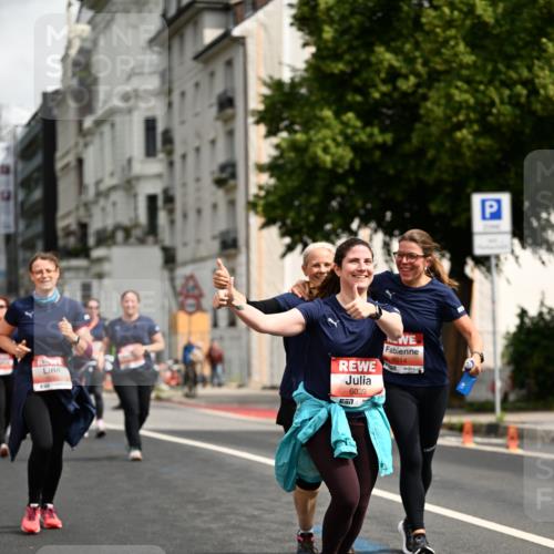 14.06.2026 - REWE Women's Run Dr. Thomas Lammeyer http://msf.ph/oto/9785208 14.06.2026 10:55:08 Laufen 6039, 6014 meine-sportfotos.de