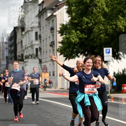14.06.2026 - REWE Women's Run Dr. Thomas Lammeyer http://msf.ph/oto/9785211 14.06.2026 10:55:09 Laufen 6039, 557 meine-sportfotos.de