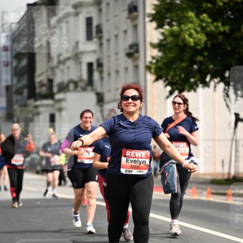14.06.2026 - REWE Women's Run Dr. Thomas Lammeyer http://msf.ph/oto/9785242 14.06.2026 10:55:13 Laufen 5005, 57 meine-sportfotos.de