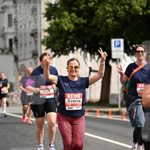14.06.2026 - REWE Women's Run Dr. Thomas Lammeyer http://msf.ph/oto/9785255 14.06.2026 10:55:15 Laufen 609, 657, 5854 meine-sportfotos.de