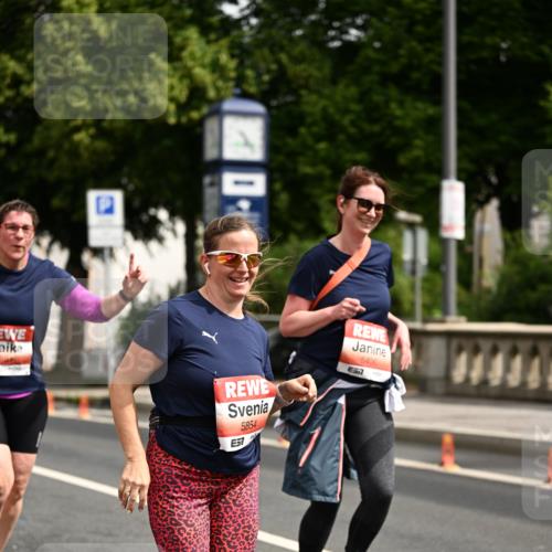 14.06.2026 - REWE Women's Run Dr. Thomas Lammeyer http://msf.ph/oto/9785264 14.06.2026 10:55:16 Laufen 5854, 51, 5406 meine-sportfotos.de