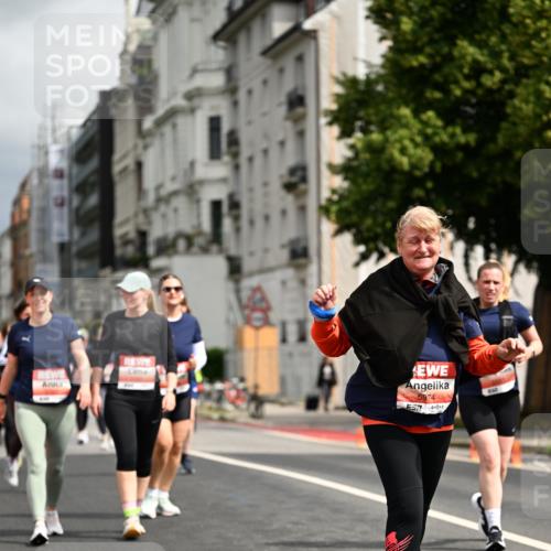 14.06.2026 - REWE Women's Run Dr. Thomas Lammeyer http://msf.ph/oto/9785286 14.06.2026 10:55:20 Laufen 5974 meine-sportfotos.de