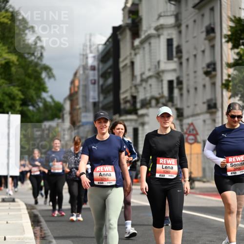 14.06.2026 - REWE Women's Run Dr. Thomas Lammeyer http://msf.ph/oto/9785294 14.06.2026 10:55:21 Laufen 5717, 7, 5342, 7, 5900, 57 meine-sportfotos.de