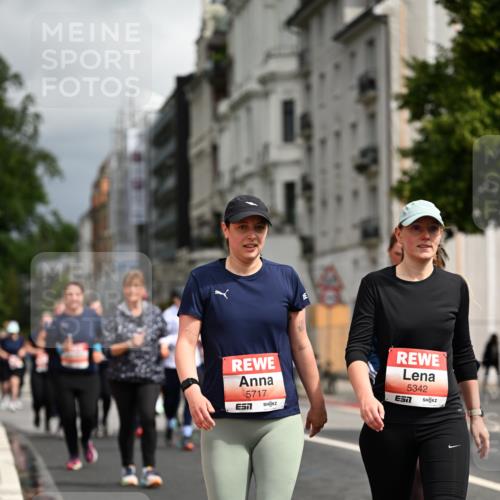 14.06.2026 - REWE Women's Run Dr. Thomas Lammeyer http://msf.ph/oto/9785303 14.06.2026 10:55:23 Laufen 5717, 5342, 7 meine-sportfotos.de