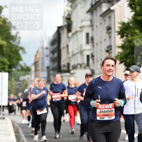 14.06.2026 - REWE Women's Run Dr. Thomas Lammeyer http://msf.ph/oto/9785325 14.06.2026 10:55:28 Laufen 5240 meine-sportfotos.de