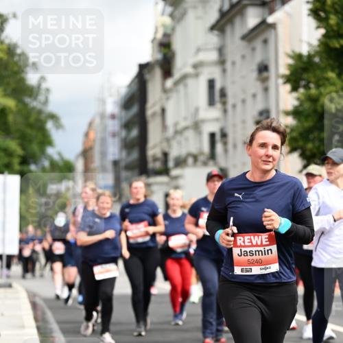 14.06.2026 - REWE Women's Run Dr. Thomas Lammeyer http://msf.ph/oto/9785326 14.06.2026 10:55:28 Laufen 5240 meine-sportfotos.de
