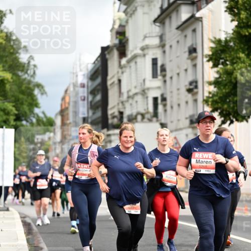 14.06.2026 - REWE Women's Run Dr. Thomas Lammeyer http://msf.ph/oto/9785339 14.06.2026 10:55:30 Laufen 5549, 51, 5301, 5211, 7 meine-sportfotos.de