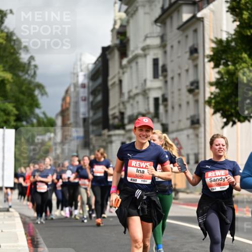 14.06.2026 - REWE Women's Run Dr. Thomas Lammeyer http://msf.ph/oto/9785389 14.06.2026 10:55:38 Laufen 5040, 7, 5042, 577 meine-sportfotos.de