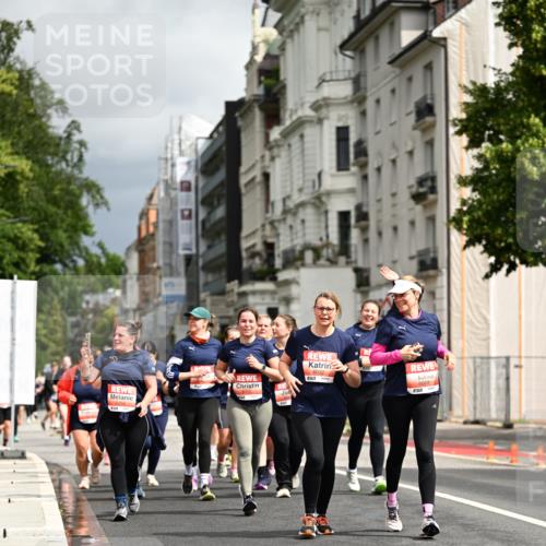14.06.2026 - REWE Women's Run Dr. Thomas Lammeyer http://msf.ph/oto/9785408 14.06.2026 10:55:41 Laufen 6022, 6068 meine-sportfotos.de