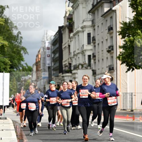 14.06.2026 - REWE Women's Run Dr. Thomas Lammeyer http://msf.ph/oto/9785410 14.06.2026 10:55:41 Laufen 5136, 6022, 6068 meine-sportfotos.de