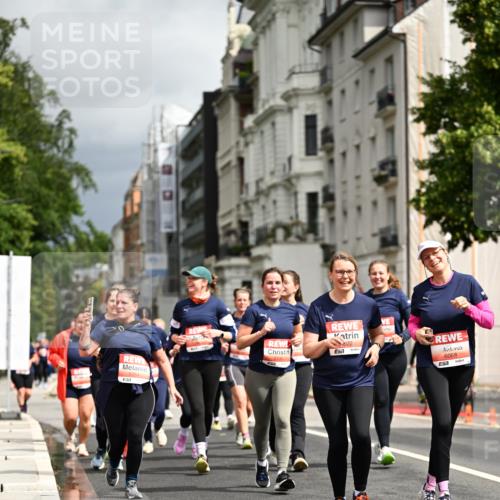 14.06.2026 - REWE Women's Run Dr. Thomas Lammeyer http://msf.ph/oto/9785417 14.06.2026 10:55:42 Laufen 022, 6068, 657 meine-sportfotos.de