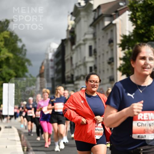 14.06.2026 - REWE Women's Run Dr. Thomas Lammeyer http://msf.ph/oto/9785436 14.06.2026 10:55:48 Laufen 5755, 5276 meine-sportfotos.de
