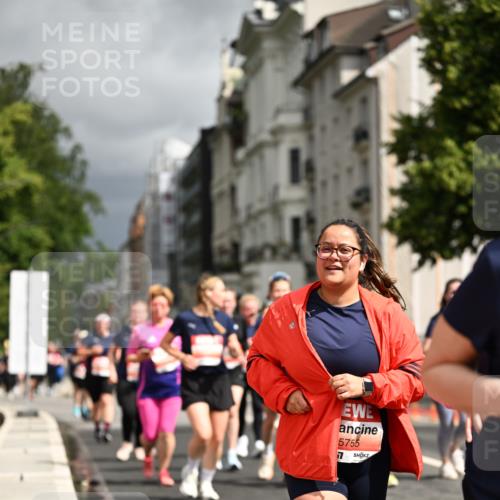 14.06.2026 - REWE Women's Run Dr. Thomas Lammeyer http://msf.ph/oto/9785440 14.06.2026 10:55:49 Laufen 5755, 7 meine-sportfotos.de