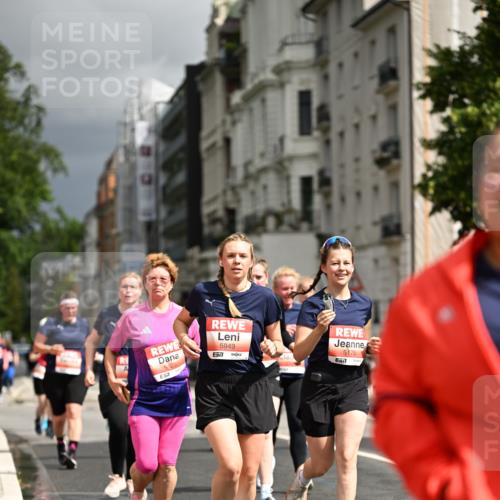 14.06.2026 - REWE Women's Run Dr. Thomas Lammeyer http://msf.ph/oto/9785443 14.06.2026 10:55:49 Laufen 7, 20, 5949, 57, 5175 meine-sportfotos.de