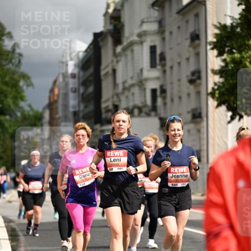 14.06.2026 - REWE Women's Run Dr. Thomas Lammeyer http://msf.ph/oto/9785444 14.06.2026 10:55:50 Laufen 5120, 7, 5949, 577, 5175, 57 meine-sportfotos.de