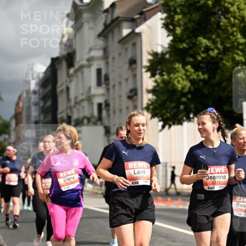 14.06.2026 - REWE Women's Run Dr. Thomas Lammeyer http://msf.ph/oto/9785457 14.06.2026 10:55:51 Laufen 57, 5949, 6517, 5175, 7, 5831, 7 meine-sportfotos.de