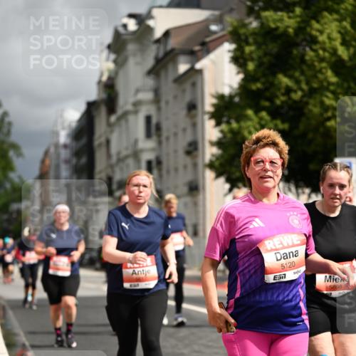 14.06.2026 - REWE Women's Run Dr. Thomas Lammeyer http://msf.ph/oto/9785473 14.06.2026 10:55:53 Laufen 5120, 7, 5698 meine-sportfotos.de