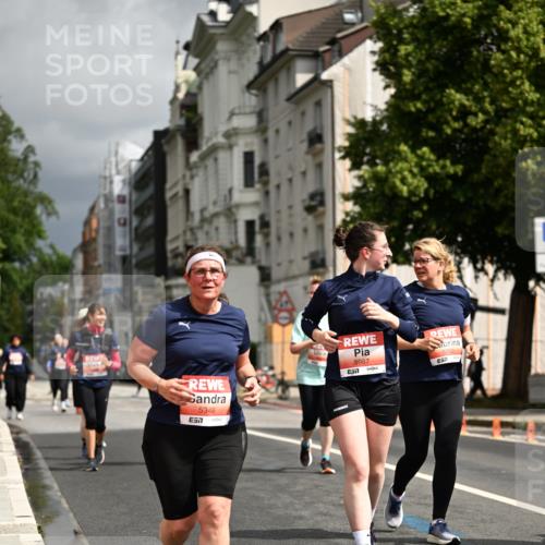 14.06.2026 - REWE Women's Run Dr. Thomas Lammeyer http://msf.ph/oto/9785490 14.06.2026 10:55:55 Laufen 5348, 7, 5987, 657, 57 meine-sportfotos.de