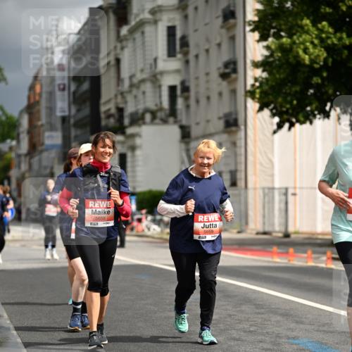 14.06.2026 - REWE Women's Run Dr. Thomas Lammeyer http://msf.ph/oto/9785509 14.06.2026 10:55:58 Laufen 5658, 57, 5959, 7 meine-sportfotos.de