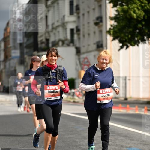 14.06.2026 - REWE Women's Run Dr. Thomas Lammeyer http://msf.ph/oto/9785515 14.06.2026 10:55:59 Laufen 5658, 7, 5959, 57 meine-sportfotos.de