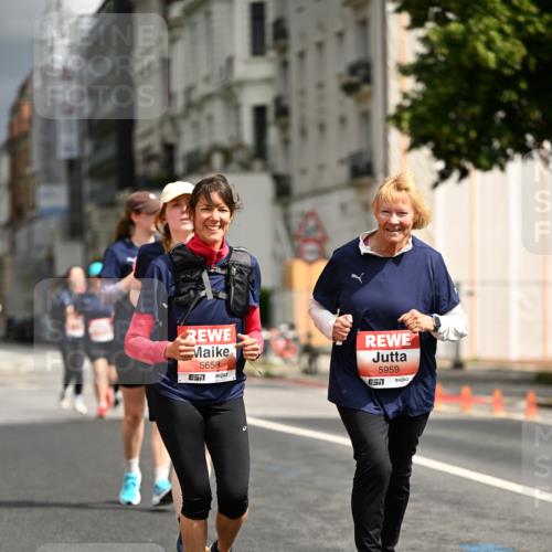 14.06.2026 - REWE Women's Run Dr. Thomas Lammeyer http://msf.ph/oto/9785518 14.06.2026 10:55:59 Laufen 5658, 5959, 7 meine-sportfotos.de