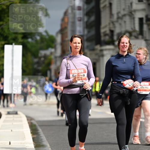 14.06.2026 - REWE Women's Run Dr. Thomas Lammeyer http://msf.ph/oto/9785663 14.06.2026 10:56:21 Laufen 7, 54, 5165 meine-sportfotos.de