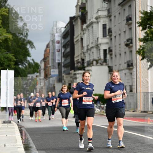 14.06.2026 - REWE Women's Run Dr. Thomas Lammeyer http://msf.ph/oto/9785810 14.06.2026 10:56:46 Laufen 5105, 5097 meine-sportfotos.de