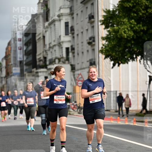 14.06.2026 - REWE Women's Run Dr. Thomas Lammeyer http://msf.ph/oto/9785816 14.06.2026 10:56:47 Laufen 5105, 5097, 657 meine-sportfotos.de
