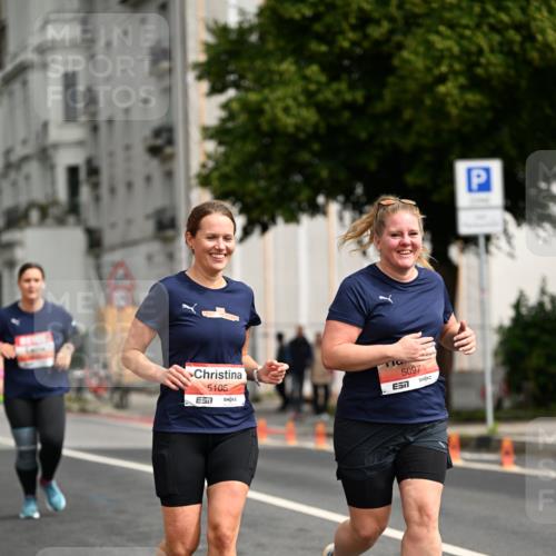 14.06.2026 - REWE Women's Run Dr. Thomas Lammeyer http://msf.ph/oto/9785832 14.06.2026 10:56:49 Laufen 5105, 5097, 7 meine-sportfotos.de