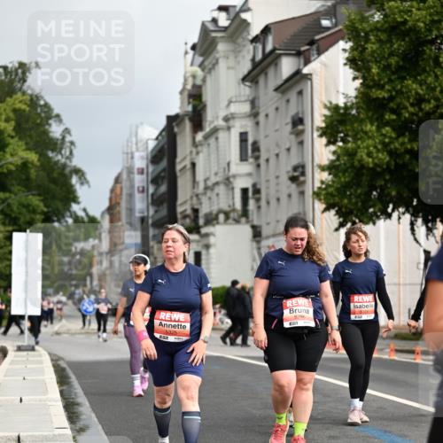 14.06.2026 - REWE Women's Run Dr. Thomas Lammeyer http://msf.ph/oto/9785929 14.06.2026 10:57:01 Laufen 5325, 7, 5256, 5089, 57 meine-sportfotos.de