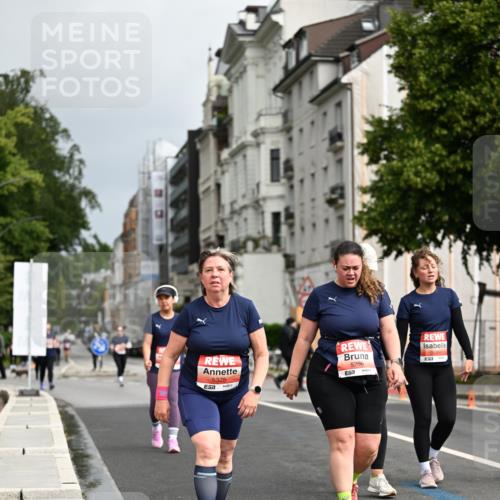 14.06.2026 - REWE Women's Run Dr. Thomas Lammeyer http://msf.ph/oto/9785933 14.06.2026 10:57:01 Laufen 5325, 5256, 57 meine-sportfotos.de