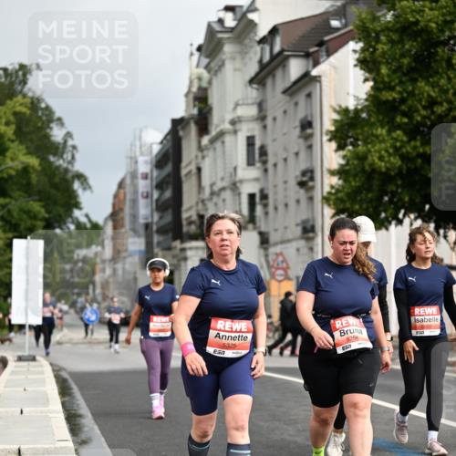 14.06.2026 - REWE Women's Run Dr. Thomas Lammeyer http://msf.ph/oto/9785937 14.06.2026 10:57:02 Laufen 5325, 5256, 7, 5089 meine-sportfotos.de