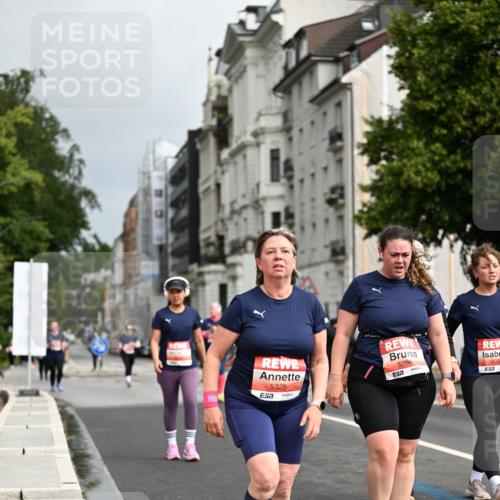 14.06.2026 - REWE Women's Run Dr. Thomas Lammeyer http://msf.ph/oto/9785939 14.06.2026 10:57:02 Laufen 5325, 7, 5256, 7, 5089 meine-sportfotos.de