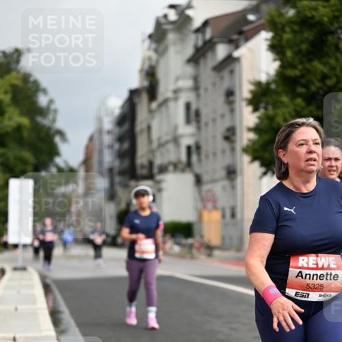 14.06.2026 - REWE Women's Run Dr. Thomas Lammeyer http://msf.ph/oto/9785949 14.06.2026 10:57:03 Laufen 5325 meine-sportfotos.de