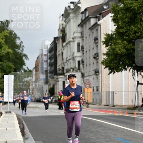 14.06.2026 - REWE Women's Run Dr. Thomas Lammeyer http://msf.ph/oto/9785957 14.06.2026 10:57:04 Laufen 5252 meine-sportfotos.de