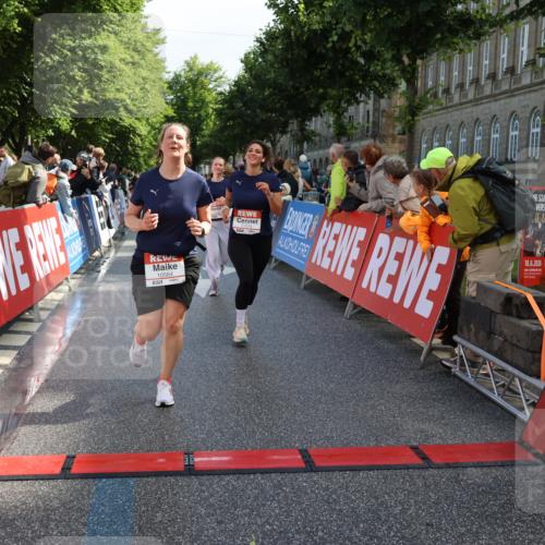 14.06.2026 - REWE Women's Run Strokosch-Dieckow http://msf.ph/oto/9787076 14.06.2026 10:12:54 Ziel 10564, 10595, 10818, 11241, 11258, 11419 meine-sportfotos.de
