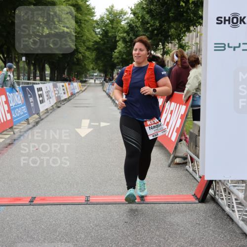 14.06.2026 - REWE Women's Run Strokosch-Dieckow http://msf.ph/oto/9788172 14.06.2026 10:29:26 Ziel 10540 meine-sportfotos.de
