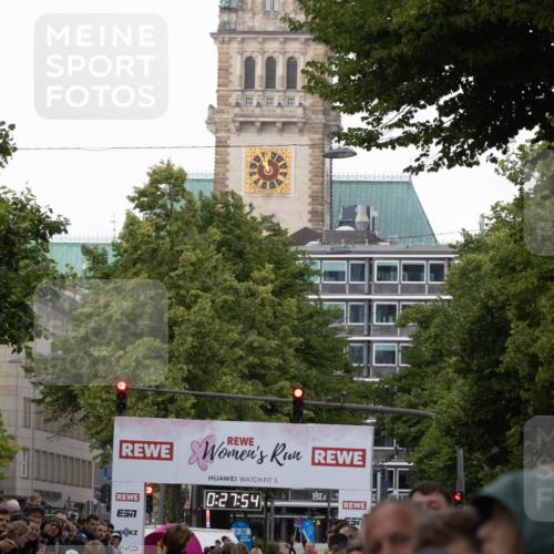 14.06.2026 - REWE Women's Run Michael Strokosch http://msf.ph/oto/9788475 14.06.2026 10:58:27 Laufen 5, 0, 27, 54, 5, 30 meine-sportfotos.de