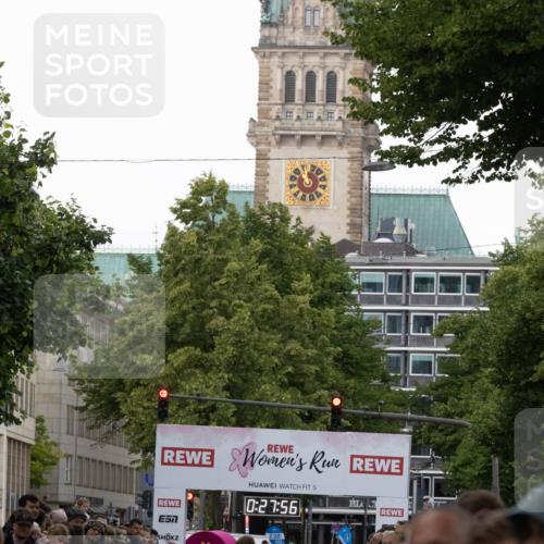 14.06.2026 - REWE Women's Run Michael Strokosch http://msf.ph/oto/9788477 14.06.2026 10:58:28 Laufen 5, 0, 27, 56, 5, 30 meine-sportfotos.de