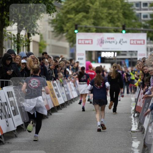 14.06.2026 - REWE Women's Run Michael Strokosch http://msf.ph/oto/9788495 14.06.2026 10:59:03 Laufen 2, 3 meine-sportfotos.de