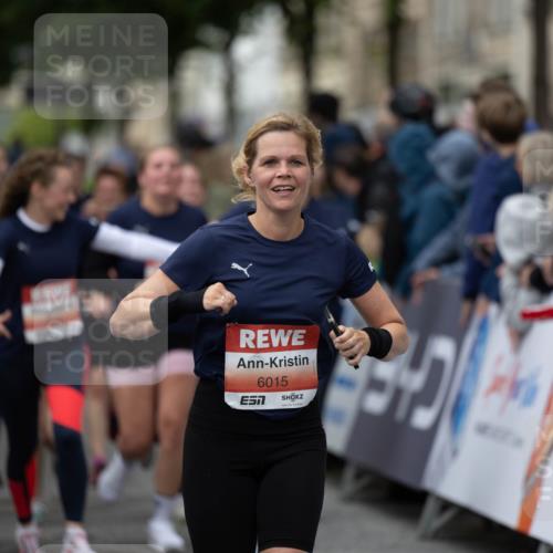 14.06.2026 - REWE Women's Run Michael Strokosch http://msf.ph/oto/9788541 14.06.2026 11:01:53 Laufen 6015, 30 meine-sportfotos.de