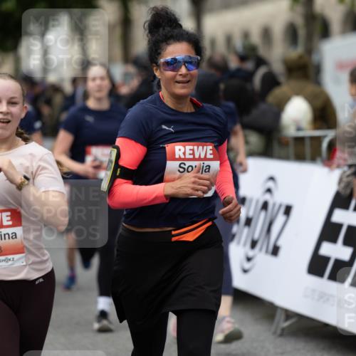 14.06.2026 - REWE Women's Run Michael Strokosch http://msf.ph/oto/9788550 14.06.2026 11:02:08 Laufen 5398, 7 meine-sportfotos.de