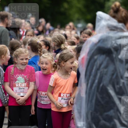 14.06.2026 - REWE Women's Run Michael Strokosch http://msf.ph/oto/9788609 14.06.2026 11:29:40 Laufen 163, 205, 355 meine-sportfotos.de